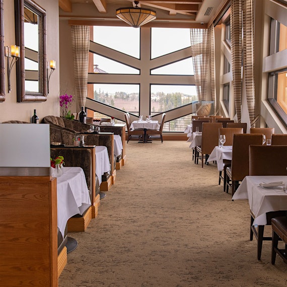 Photo courtesy of Vista Prime Steaks & Seafood