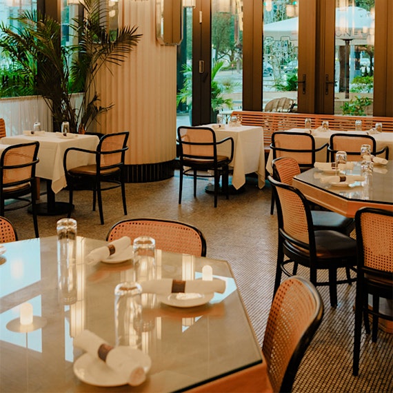 Photo by Sunny Collabs