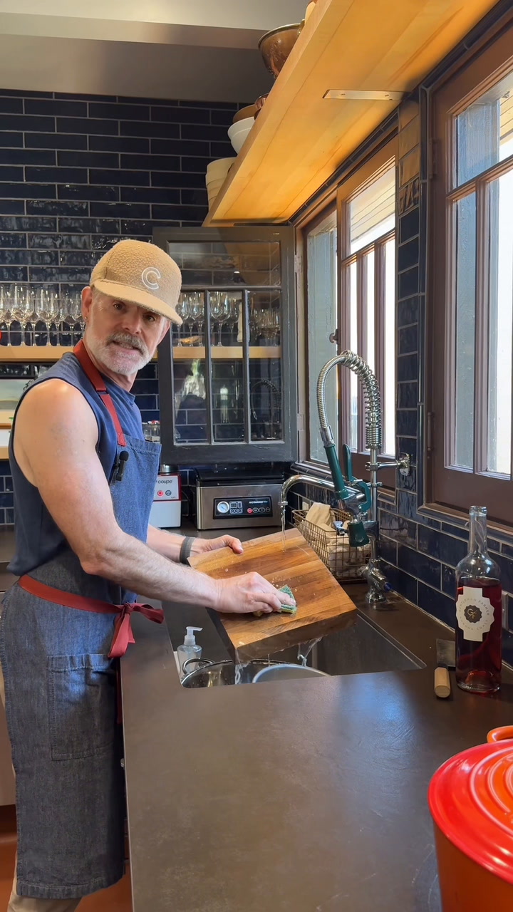 The Split Realities of a Winemaking Duo: 2025 Video Contest Finalist